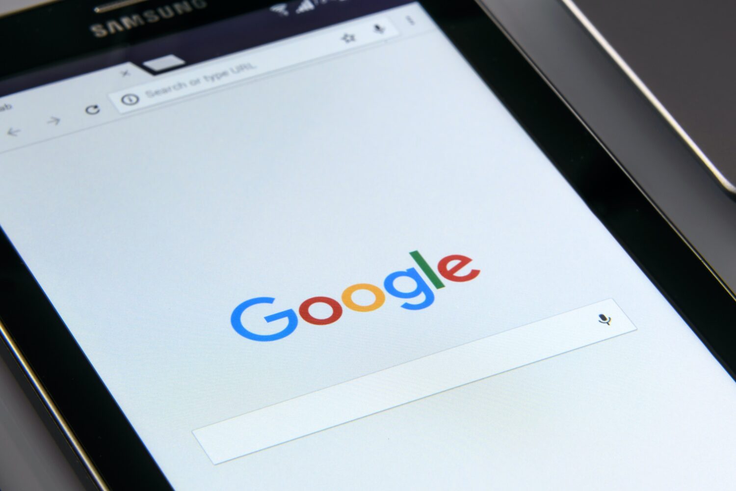 Breaking Barriers: Overcoming Challenges in the Classroom Google Translate