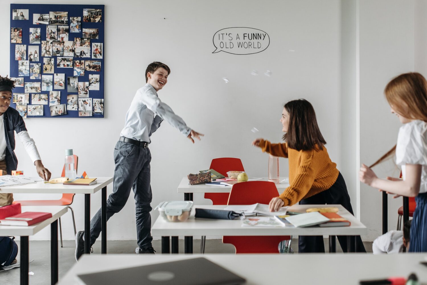 Surviving The Holiday Season With Students Easy, Fun & No-Prep Activities To Celebrate The Holidays